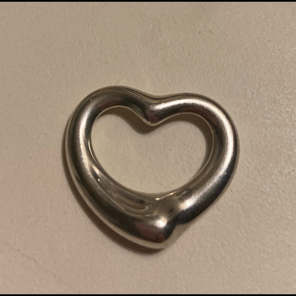 BLACK FRIDAY - 50% OFF - Tiffany Elsa Peretti Heart Pendant